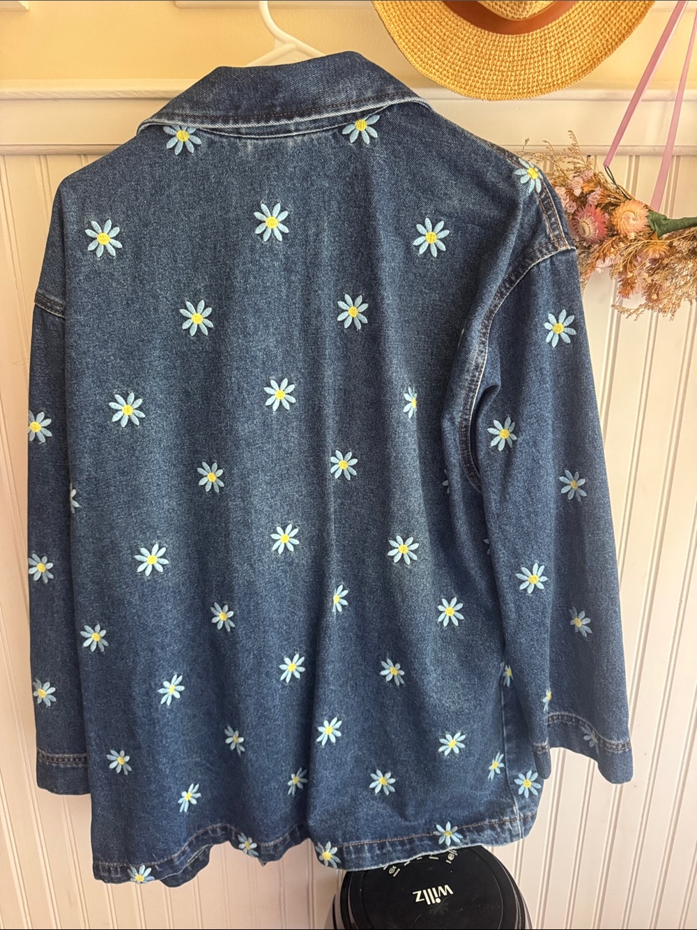 Lucy & Yak Dark Blue Denim Jacket with Light Blue Daisy embroidery - Picture 5 of 5